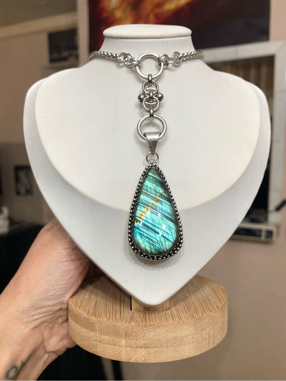 Iridescent flash labradorite gemstone celtic knot lariat Y shape necklace. - Picture 12 of 15